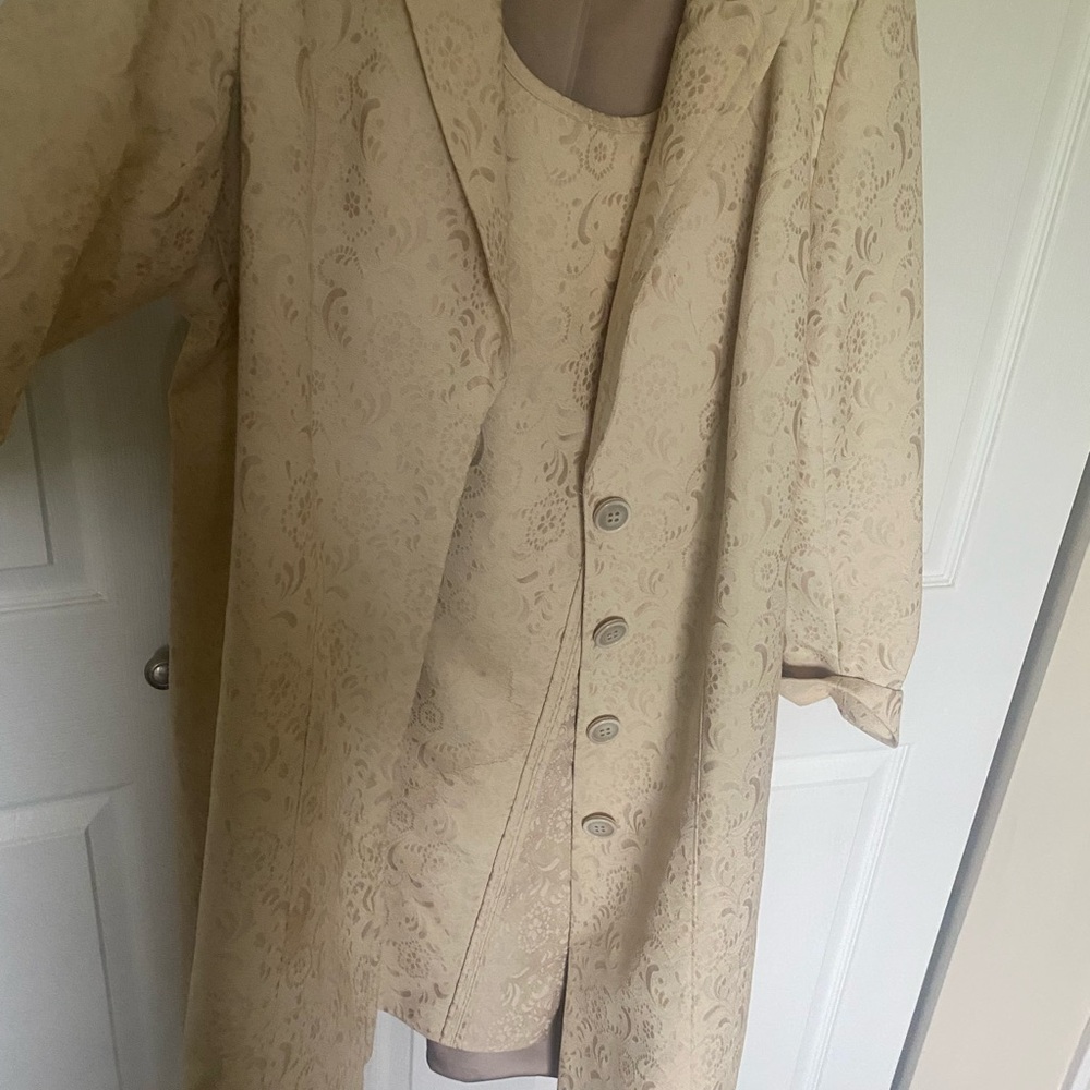 Elegant Cream brocade  Jacket and Dress Set from Isabel Toledo